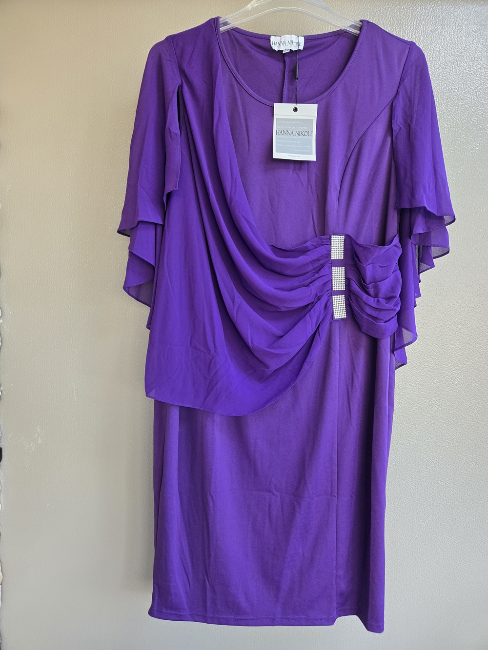 Hanna Nikole Women's Chiffon Cape Sleeve Dress Plus Size 16W